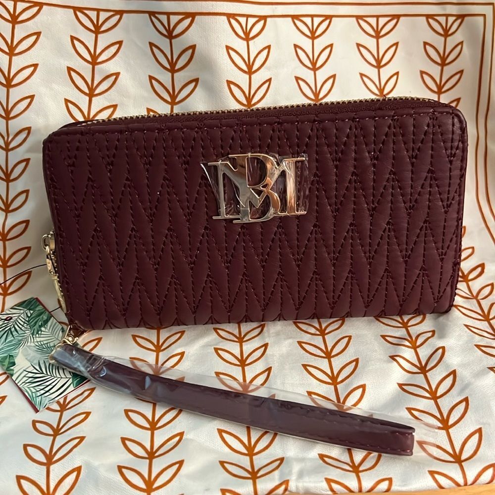 Badgley Mischka NEW ~ Diamond Quilted Long Wallet w/ Phone Pocket & Wristlet